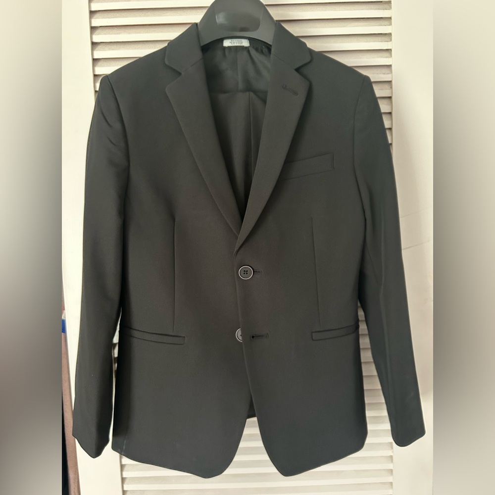 Calvin Klein Boys Black Two Piece Suit Size 10